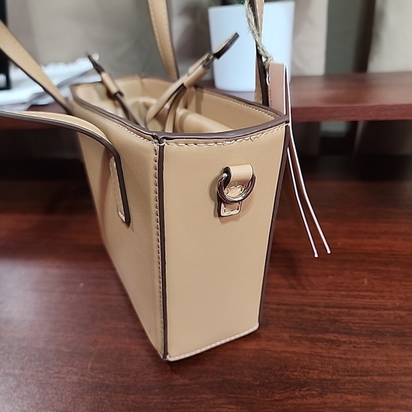 Express NYC Brand new bucket bag - Picture 10 of 13